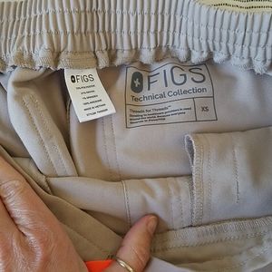 FIGS Boulder XS Yola